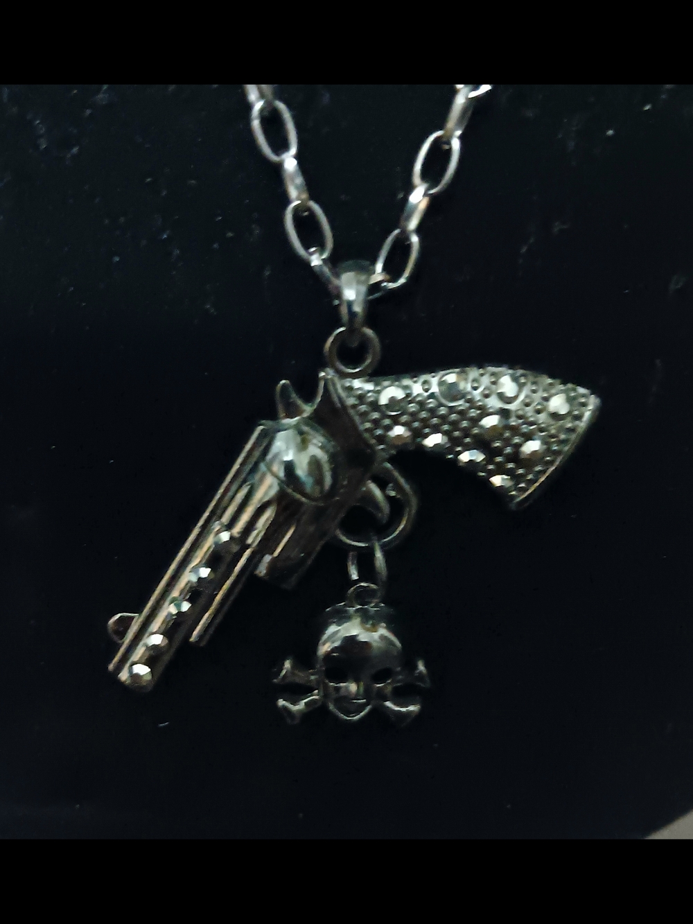 Black Tone Gun & Skull Pendant Necklace - Women's Jewelry - Picture 2 of 2